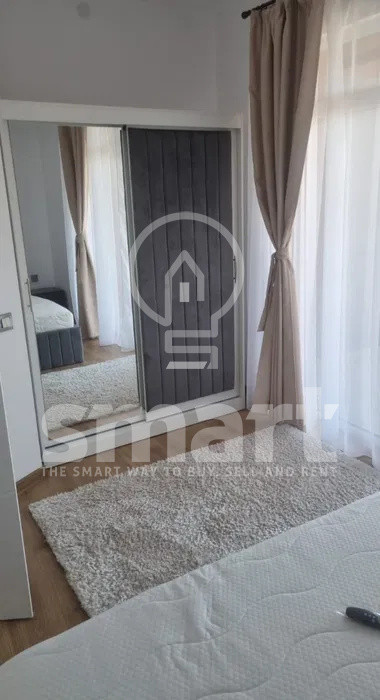 Apartament 3 camere de inchiriat curte privata parcare proprie zona linistita