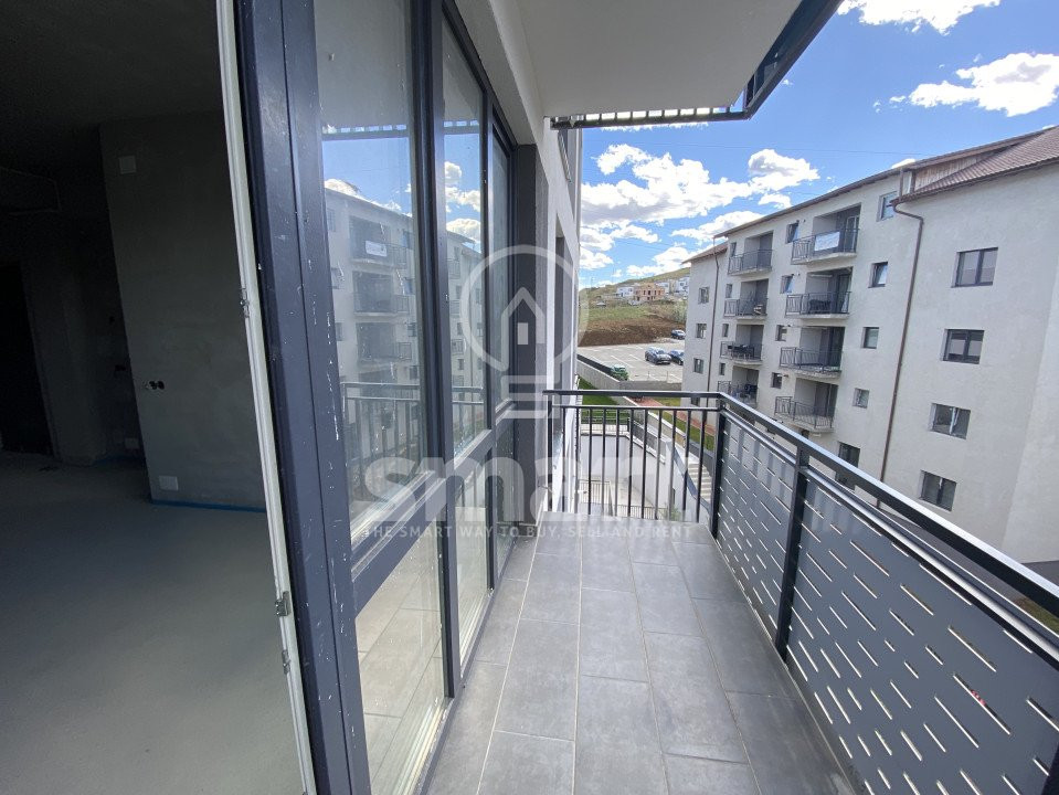 Apartament 3 camere BLOC NOU cu CF zona Vivo