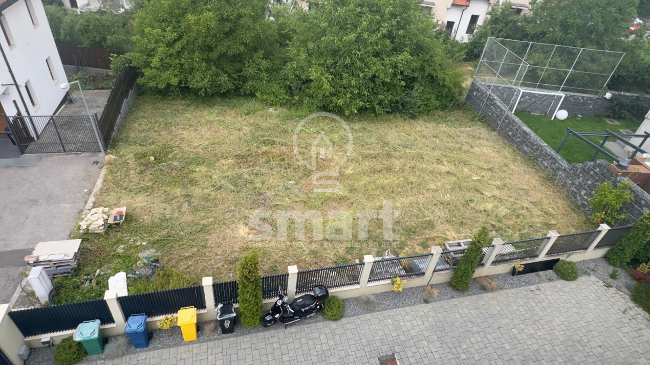 Teren pentru casă sau duplex în Andrei Mureșanu zonă exclusiv de case