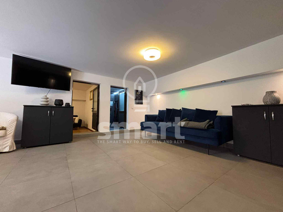 Apartament cu 3 camere curte proprie și parcare de vanzare zona str Campului
