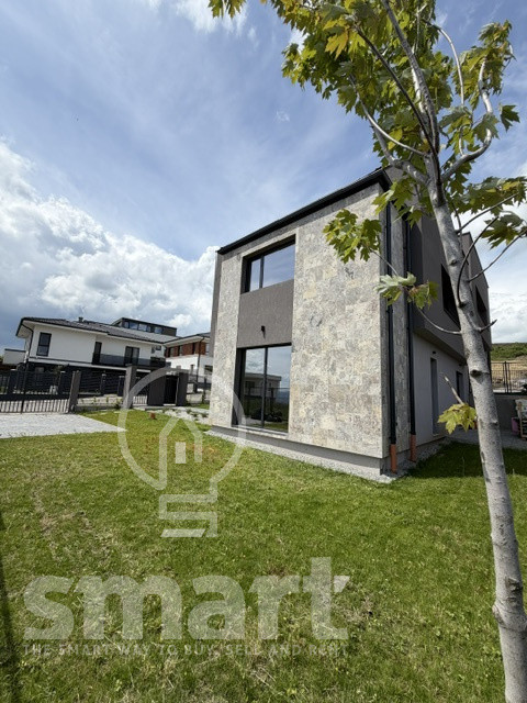 Casa noua de inchiriat Iris Voronet