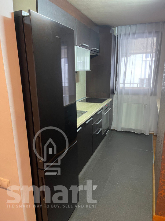 Apartament 3 camere de inchiriat cu parcare Andrei Muresanu