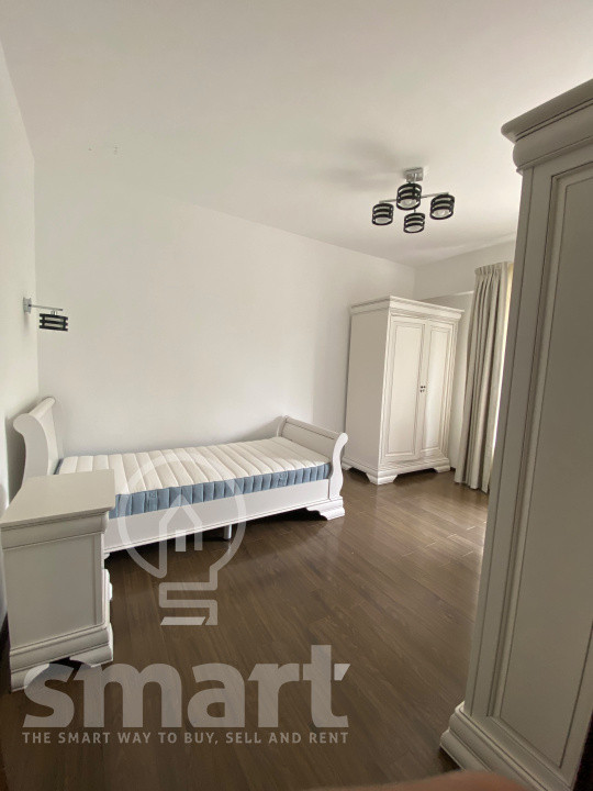 Apartament 4 camere 134mp Plopilor bloc semiluna 