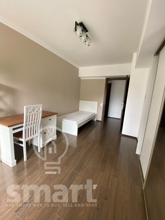 Apartament 4 camere 134mp Plopilor bloc semiluna 