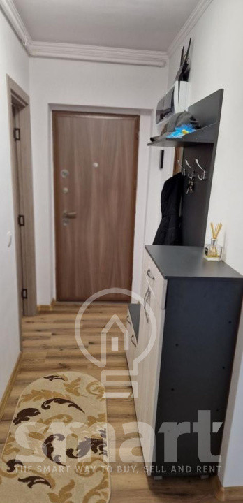 Apartament 3 camere de vanzare complet renovat zona centrala Horea