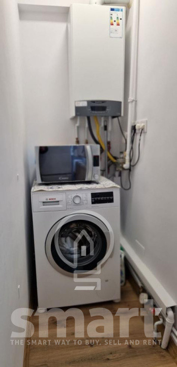 Apartament 3 camere de vanzare complet renovat zona centrala Horea