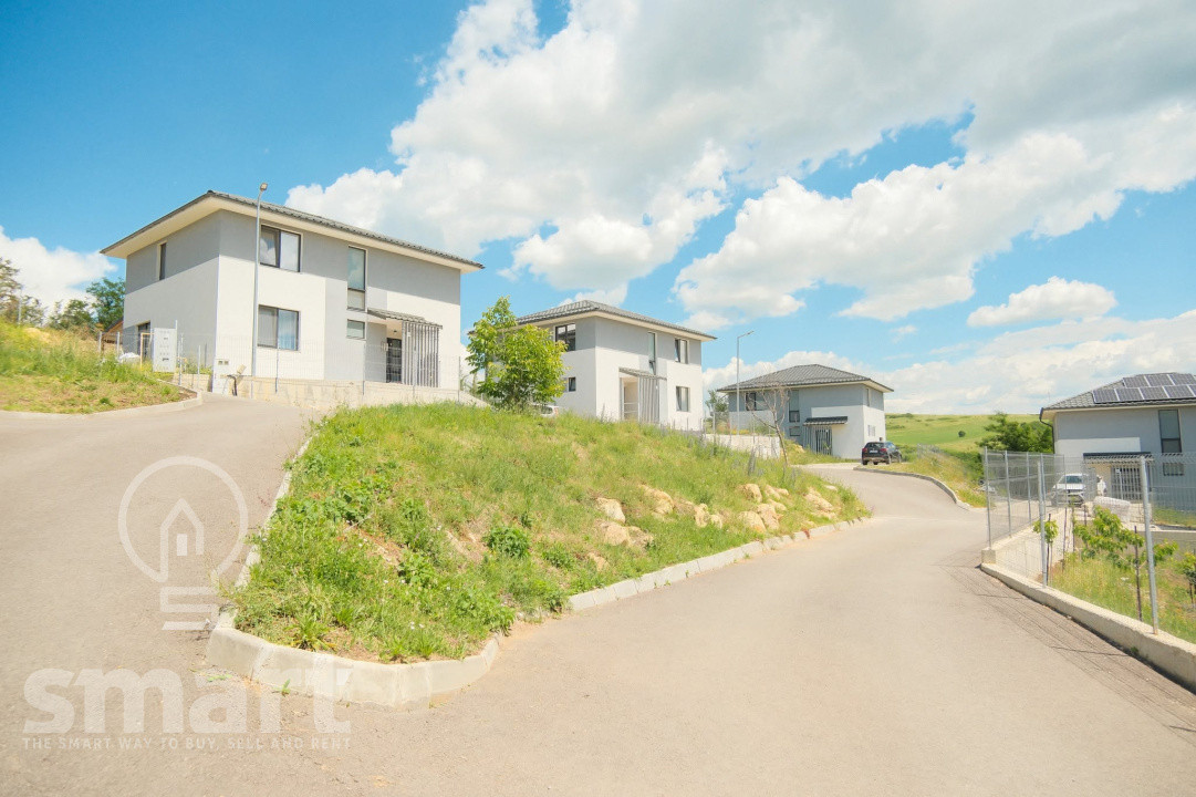 Casa individuala P+1 Sat Pata teren generos Finisata complet 0% comision 