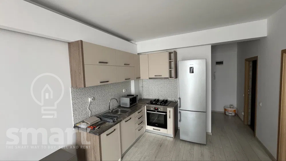Apartament 2 camere de inchiriat balcon  parcare subterană  zona centrala