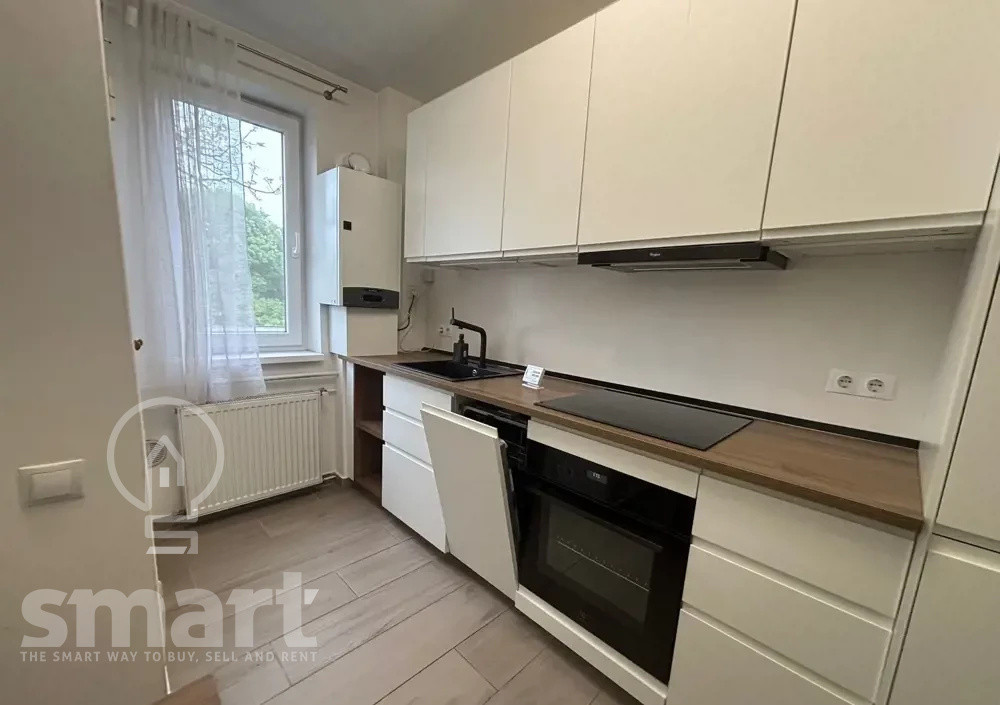 Apartament 3 camere  de închiriat Etaj 1din 4 Mobilat și utilat