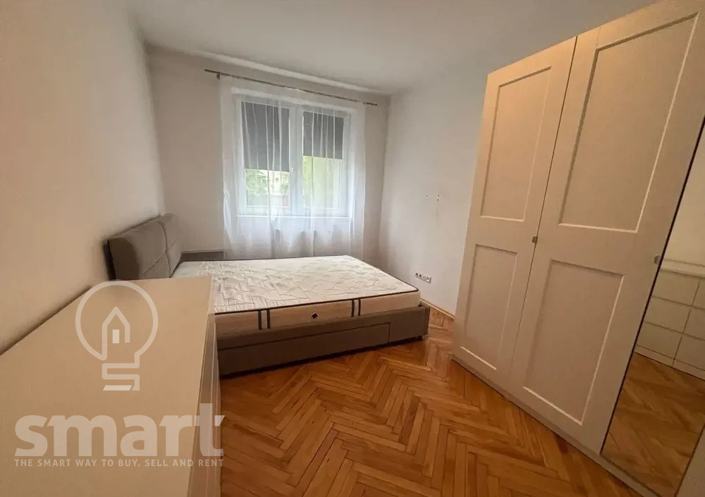 Apartament 3 camere  de închiriat Etaj 1din 4 Mobilat și utilat