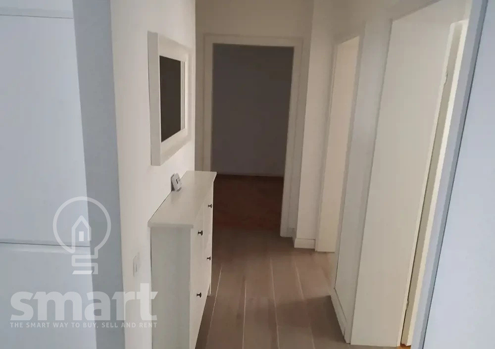 Apartament 3 camere  de închiriat Etaj 1din 4 Mobilat și utilat