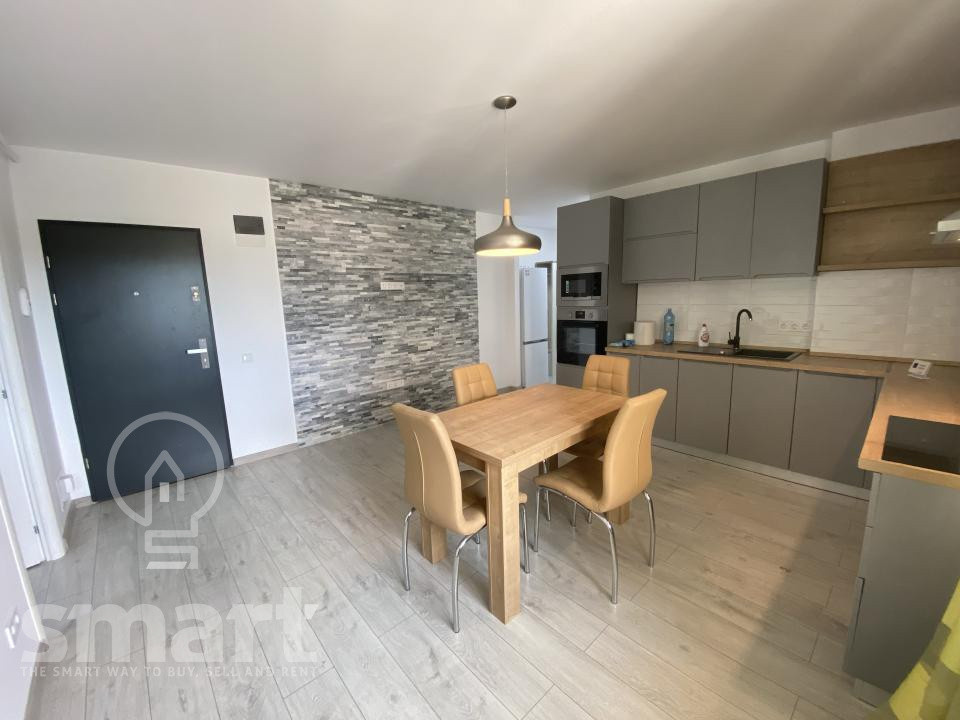 Apartament 3 camere cu parcare zona Vivo
