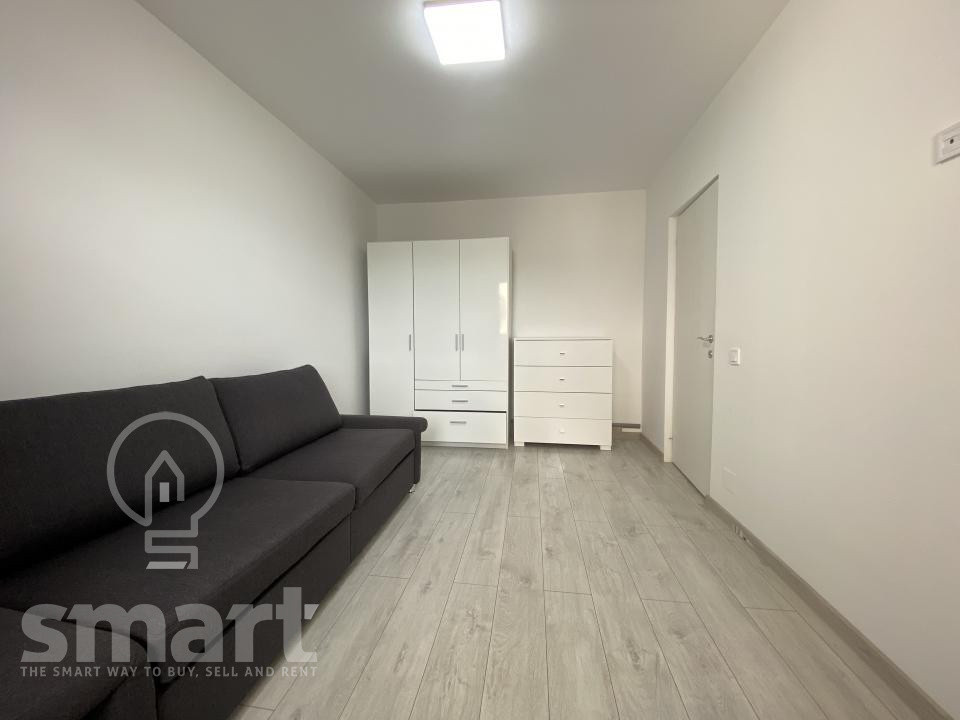 Apartament 3 camere cu parcare zona Vivo