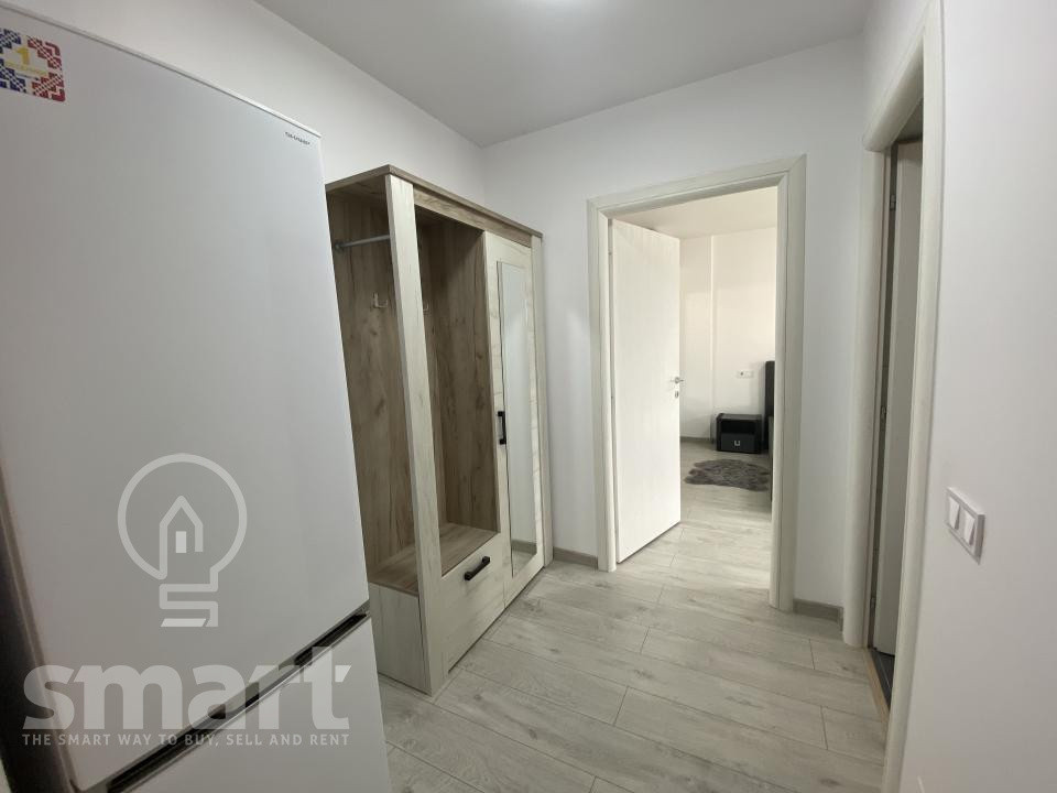 Apartament 3 camere cu parcare zona Vivo