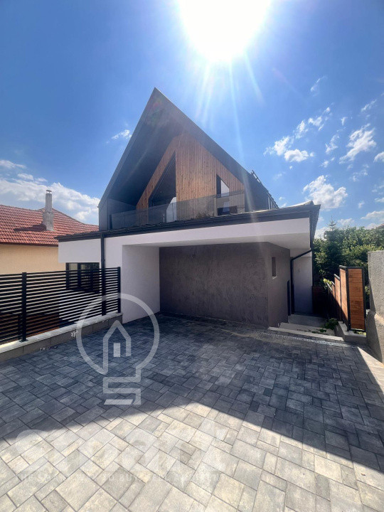 Duplex premium de vanzare finalizat standarde NZEB Dambul Rotund