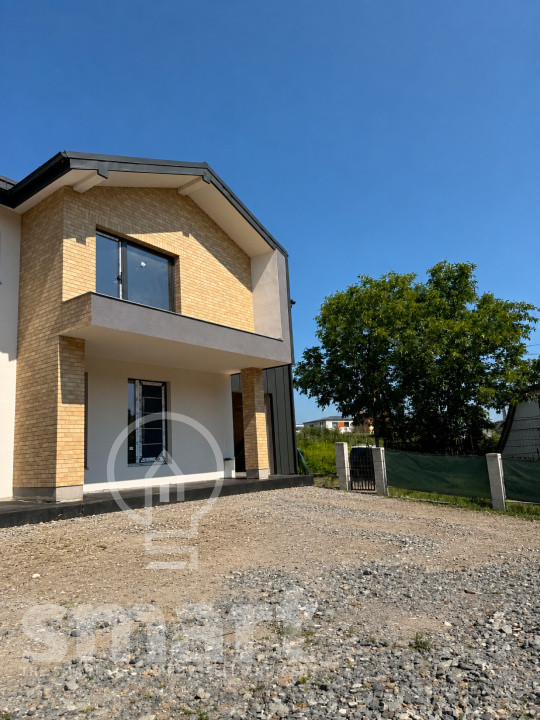 Duplex de vanzare 4 camere 142 mp utili 260 mp teren Manastur zona Campului