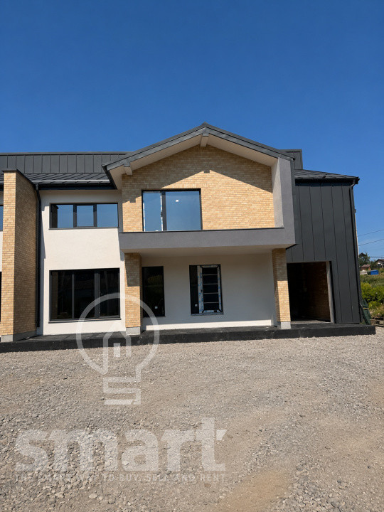 Duplex de vanzare 4 camere 142 mp utili 260 mp teren Manastur zona Campului
