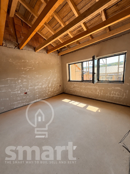 Duplex de vanzare 4 camere 142 mp utili 260 mp teren Manastur zona Campului