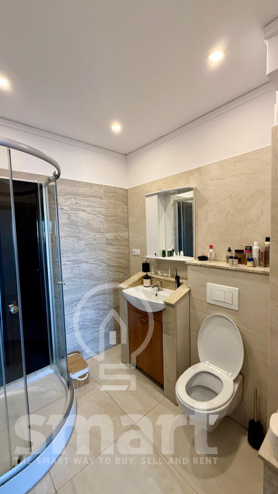 Apartament 3 camere cu terasa si vedere spre lac, zona Iulius Mall