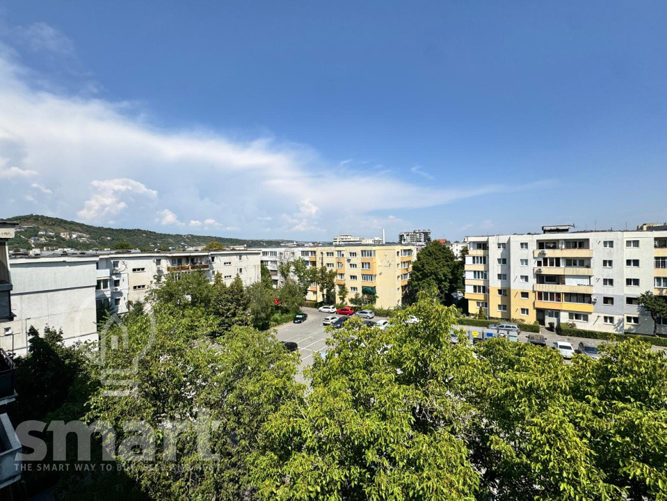 APARTAMENT CU 3 CAMERE DECOMANDAT