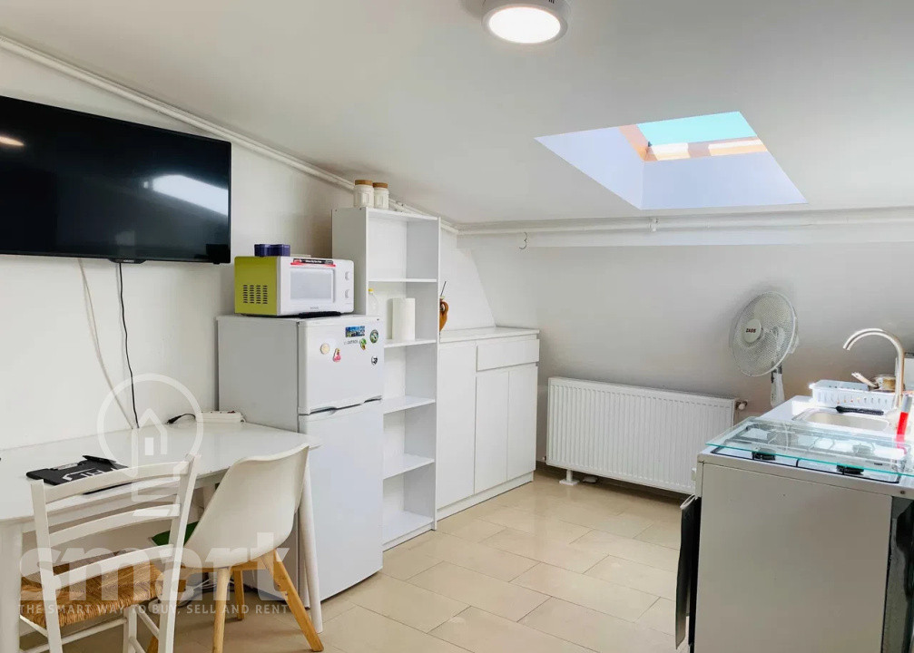 Apartament 1 camere, parcare, zonă centrală