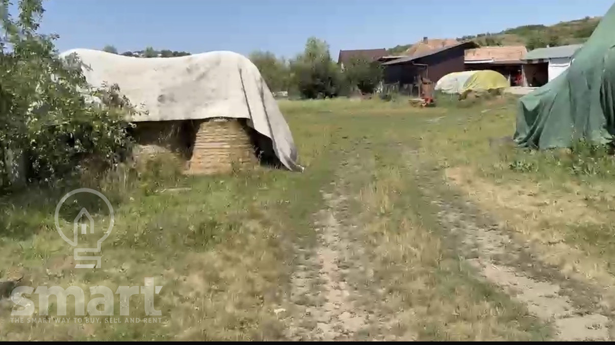 Teren intravilan de vânzare 1.483 mp în centrul satului Pata Cluj