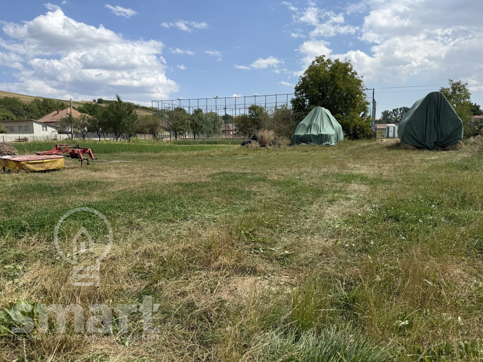 Teren intravilan de vânzare 1.483 mp în centrul satului Pata Cluj