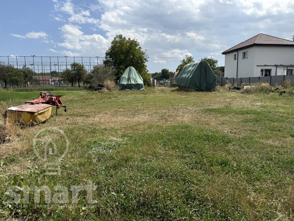 Teren intravilan de vânzare 1.483 mp în centrul satului Pata Cluj