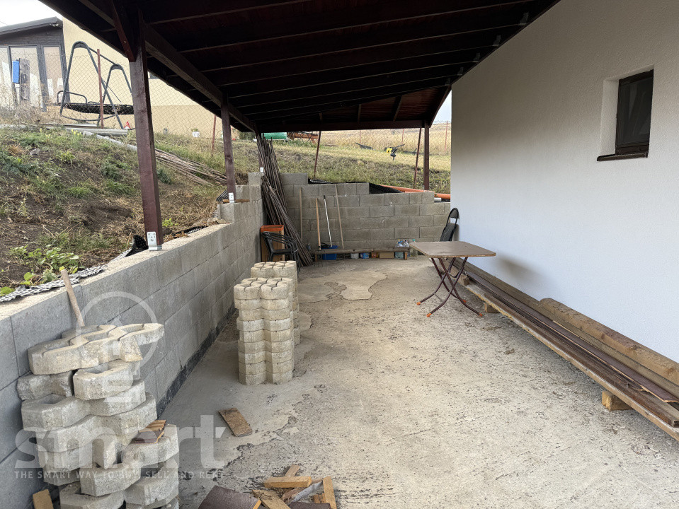 Casa P+M finalizata cu CF teren 573mp Campenesti