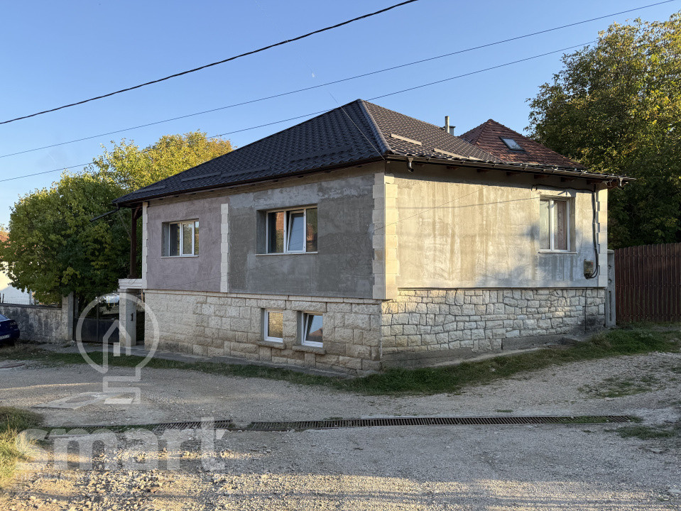  Casă spațioasă în satul Vistea la doar 18 km de Cluj-Napoca