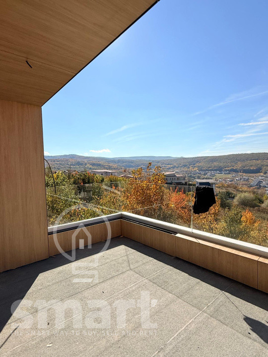 Duplex premium de vanzare Europa  zona Zorilor garaj  
