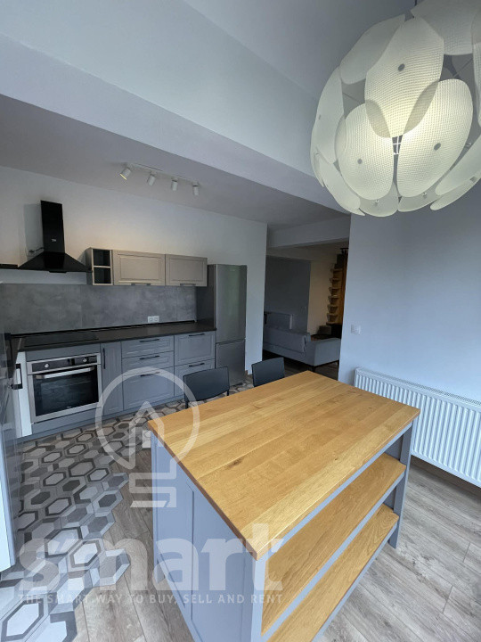 Apartament 3 camere de inchiriat Gruia  Parcare inclusa