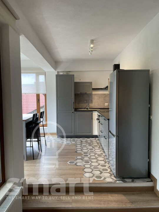 Apartament 3 camere de inchiriat Gruia  Parcare inclusa