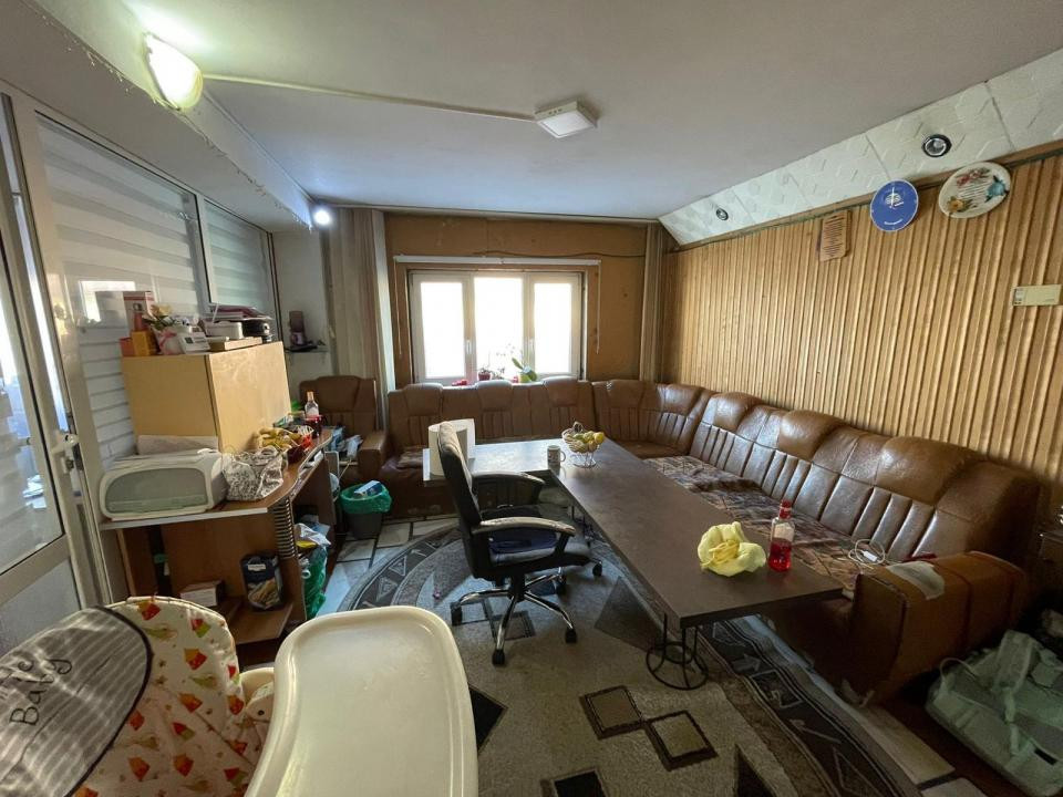 OPORTUNITATE! APARTAMENT 4 CAMERE SEMICENTRAL ZONA SCORTARILOR