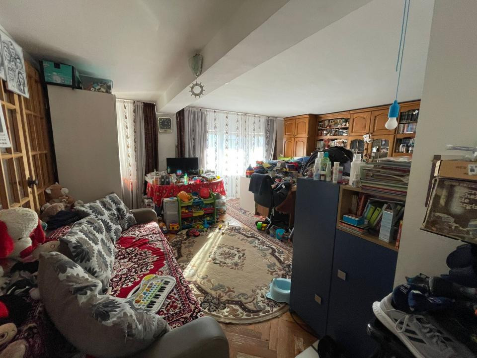 OPORTUNITATE! APARTAMENT 4 CAMERE SEMICENTRAL ZONA SCORTARILOR