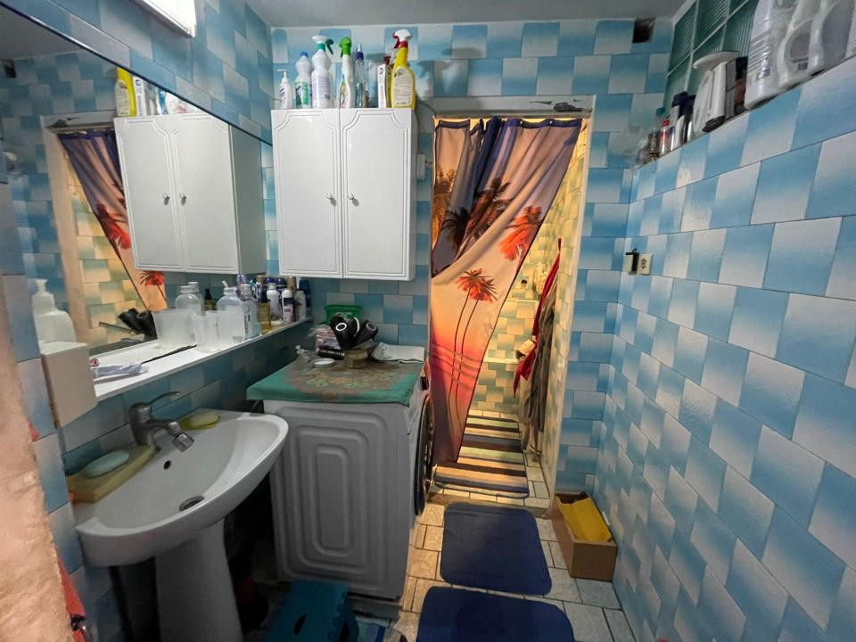OPORTUNITATE! APARTAMENT 4 CAMERE SEMICENTRAL ZONA SCORTARILOR