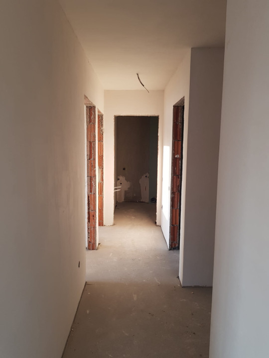 Apartament 3 camere 68 mp BLOC NOU CU CF Dambul Rotund 