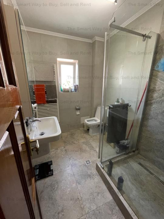 Apartament 4 camere, scara interioara , zona Muzeul Apei