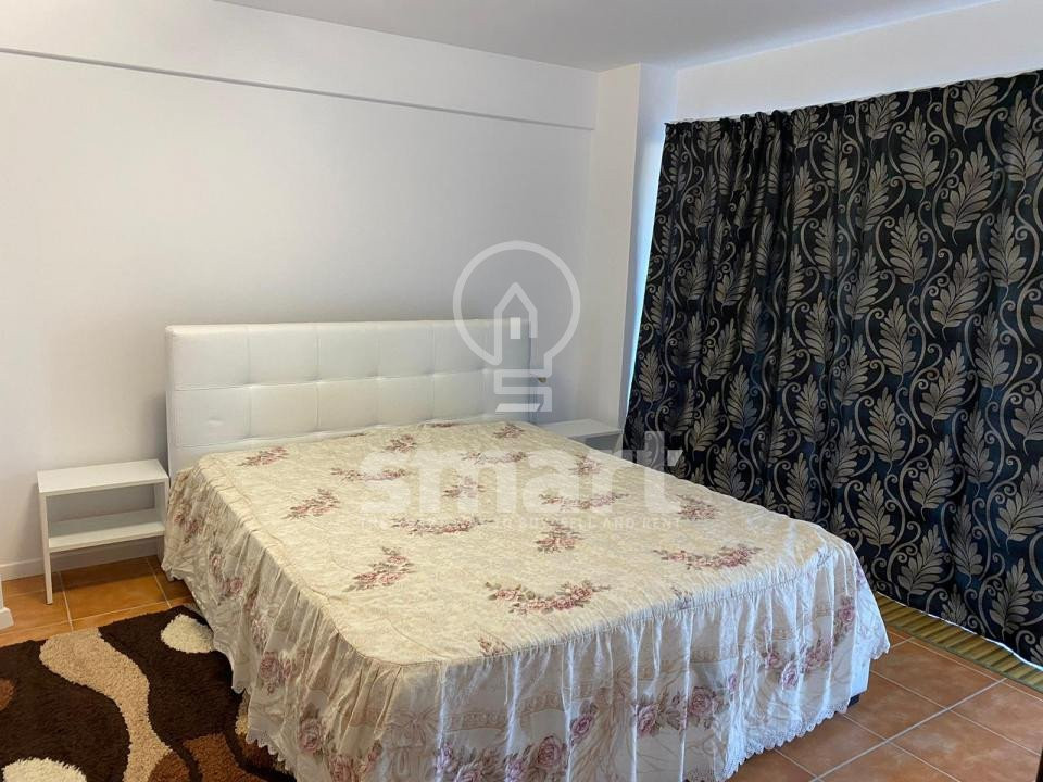 Spatu comercial cu apartament finisat