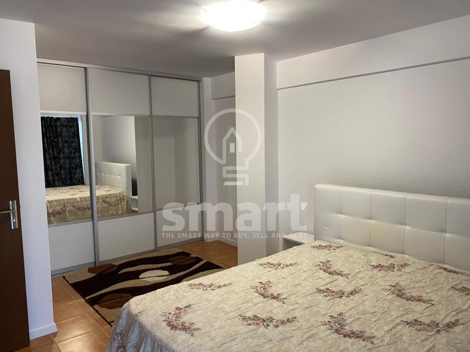 Spatu comercial cu apartament finisat