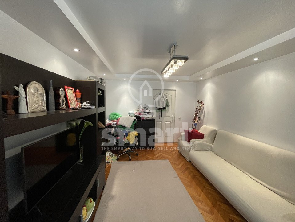 Apartament 4 camere in zona Shopping City (Corina) amplasat excelent