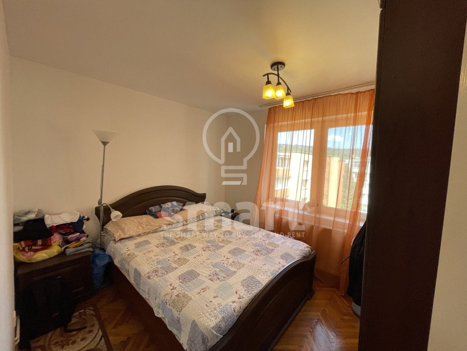 Apartament 4 camere in zona Shopping City (Corina) amplasat excelent