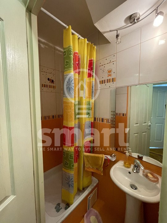 Apartament 4 camere in zona Shopping City (Corina) amplasat excelent