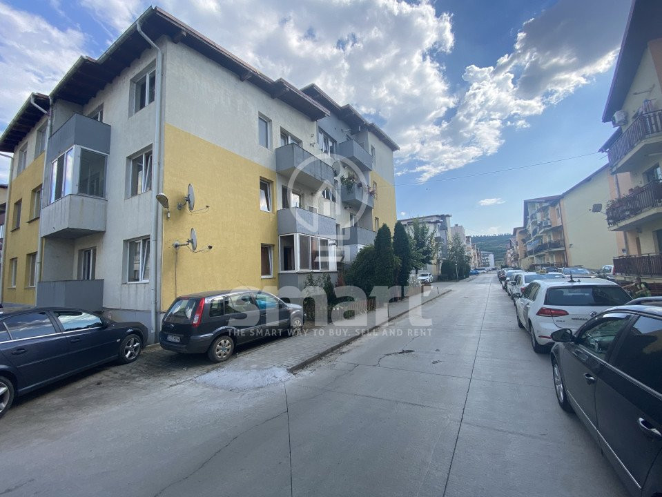 Apartament 3 camere cu parcare - Terra - Floresti