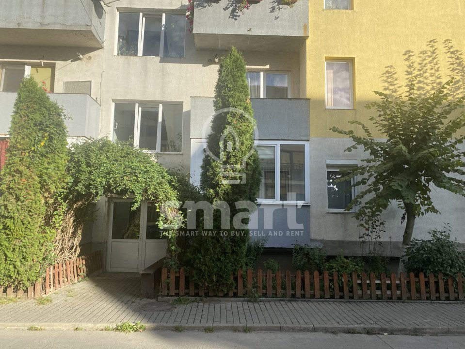 Apartament 3 camere cu parcare - Terra - Floresti