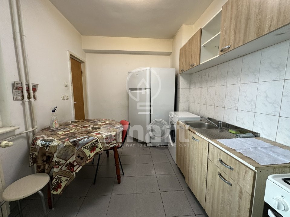 Apartament cu 4 camere decomandate zona Sigma Zorilor