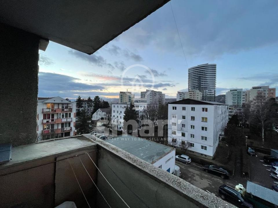 Apartament 2 camere decomandate | balcon, centrală proprie