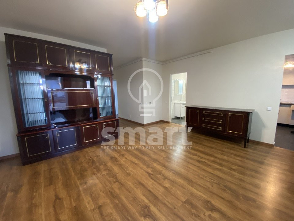 Apartament 3 camere partial mobilat Buna Ziua parcare inclusa