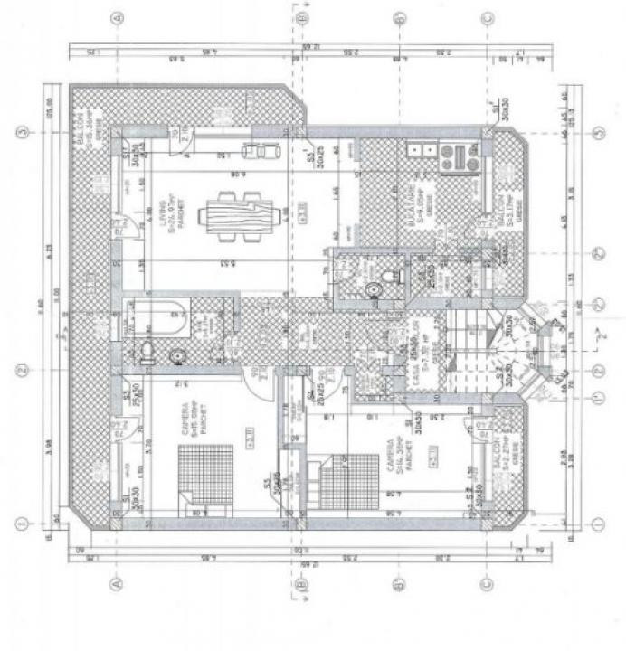 Apartament 3 camere FINISAT  82 mp Zona Vivo 