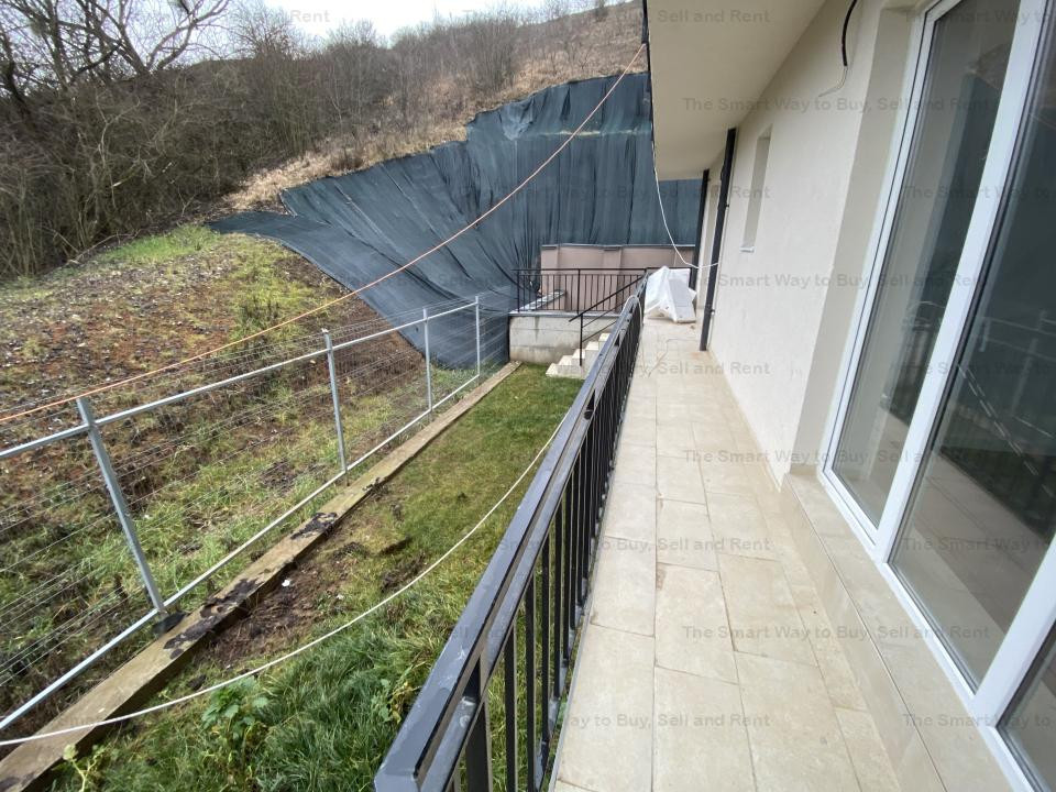 Apartament 3 camere FINISAT  82 mp Zona Vivo 